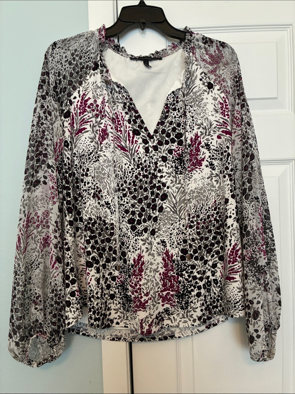 WHBM multicolored top with puffed sleeves